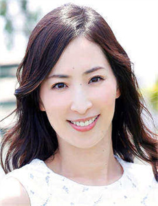 红色机尾