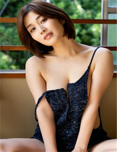 日日摸夜夜添夜夜添亚洲女人